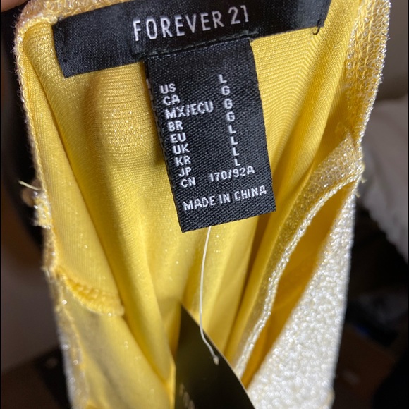 Selling this beautiful stretchy gold ✨ dress from Forever21 - Picture 5 of 5
